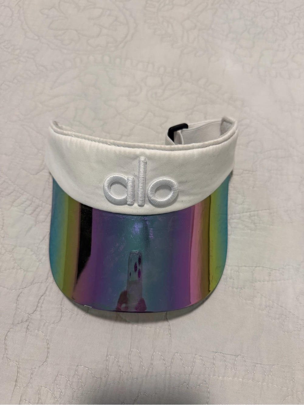 ALO Yoga women’s white visor